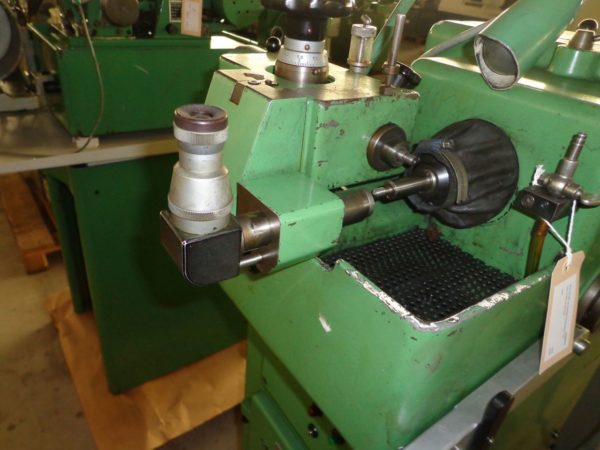 TOOL AND CUTTER GRINDER STRAUSAK 124