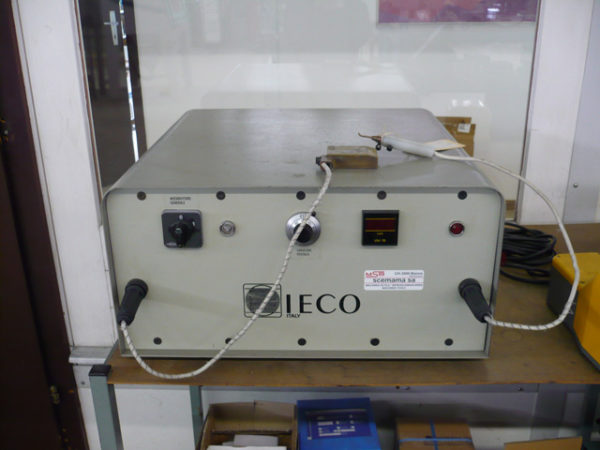 POSTE A COLLER "IECO" TYPE 13-08