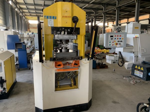 PRESSE A GENOUILLERE "GRABENER" TYPE GK 360