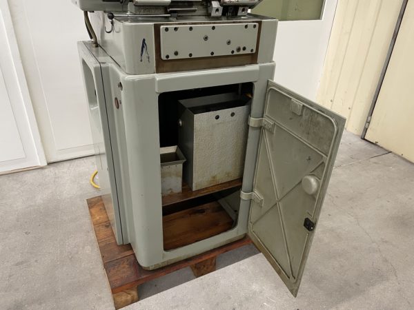 HOBBING MACHINE "WAHLI" TYPE W-90