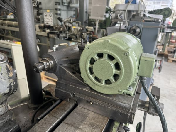 RECTIFIEUSE INTERIEURE "TRIPET" MAR 200 AUTOMATE