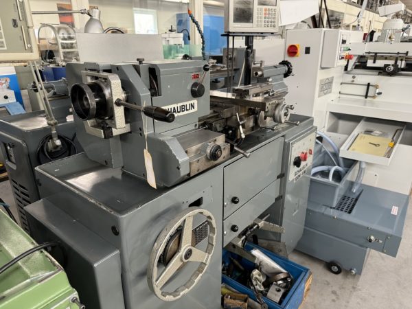 LEITSPINDELDREHBANK "SCHAUBLIN" TYP 102N-VM W-25