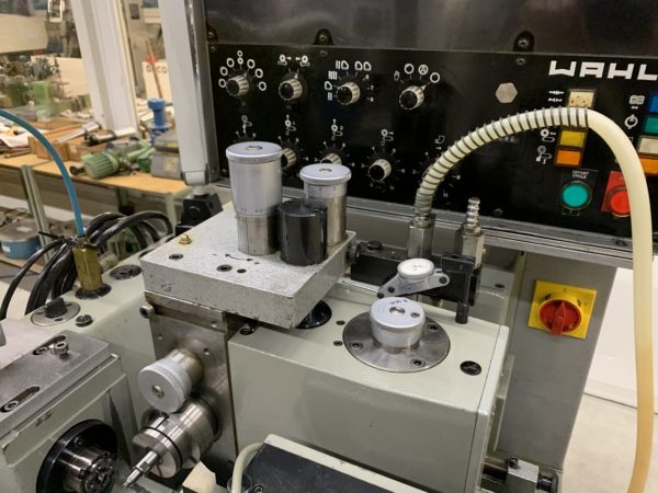 MACHINE A TAILLER "WAHLI" TYPE W-91