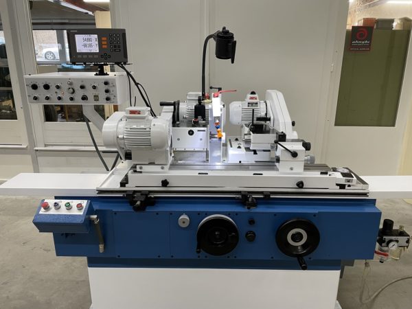 RUNDSCHLEIFMASCHINE "STUDER" TYP S-20 12