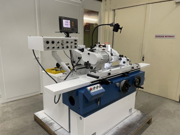 RUNDSCHLEIFMASCHINE "STUDER" TYP S-20 12