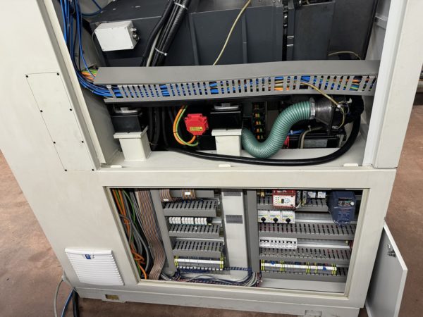 TOUR AUTOMATIQUE CNC TORNOS DECO 10
