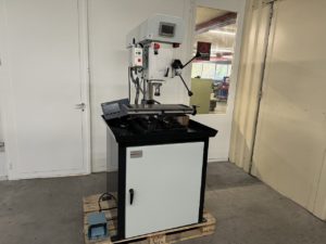 PERCEUSE FRAISEUSE "CINCINNATI" TYPE NFT-320 V