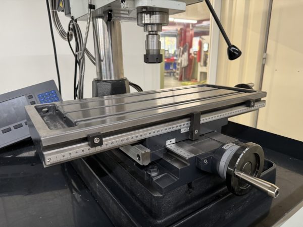 PERCEUSE FRAISEUSE "CINCINNATI" TYPE NFT-320 V