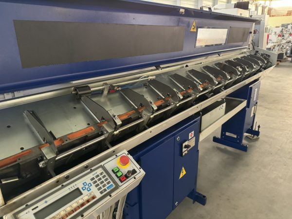 TOUR AUTOMATIQUE CNC TORNOS DECO 10
10 axes