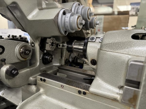 TOUR AUTOMATIQUE A DECOLLETER "TORNOS" TYPE M-7