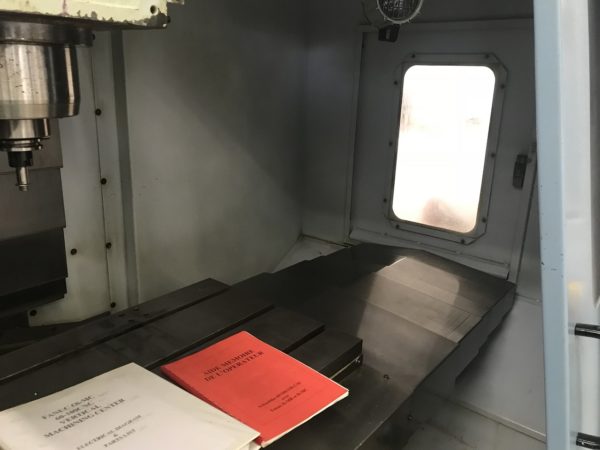 CENTRE D'USINAGE VERTICAL "SCHAUBLIN" TYPE 100-CNC