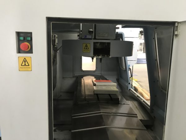 CENTRE D'USINAGE VERTICAL "SCHAUBLIN" TYPE 100-CNC