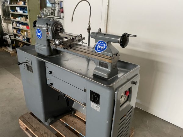TOUR OUTILLEUR "SCHAUBLIN" TYPE 102-80 TO W-20
