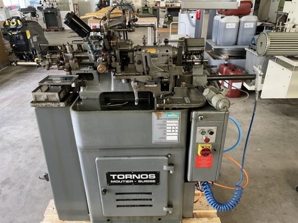 TOUR AUTOMATIQUE A DECOLLETER "TORNOS" TYPE T-4