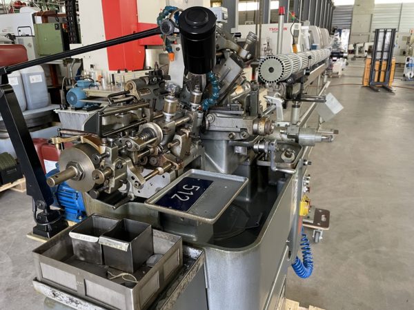 TOUR AUTOMATIQUE A DECOLLETER "TORNOS" TYPE T-4