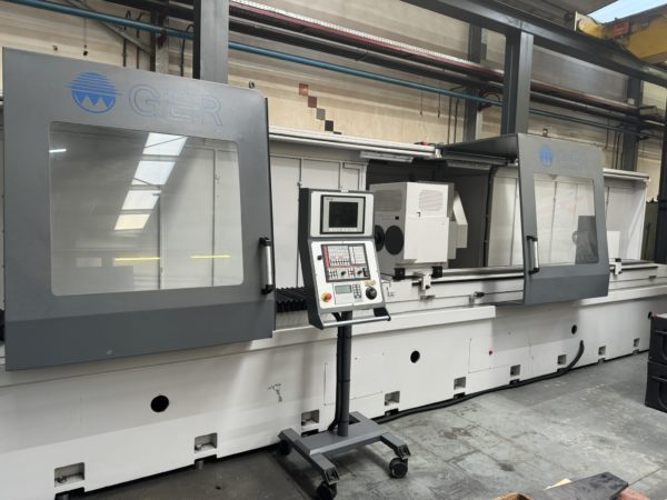 CNC RUNDSCHLEIFMASCHINE "GER" TYP CP-3000 CNC