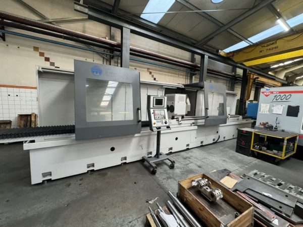 CNC RUNDSCHLEIFMASCHINE "GER" TYP CP-3000 CNC
