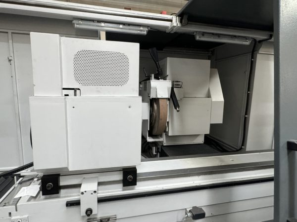 CNC RUNDSCHLEIFMASCHINE "GER" TYP CP-3000 CNC