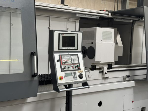 CNC RUNDSCHLEIFMASCHINE "GER" TYP CP-3000 CNC