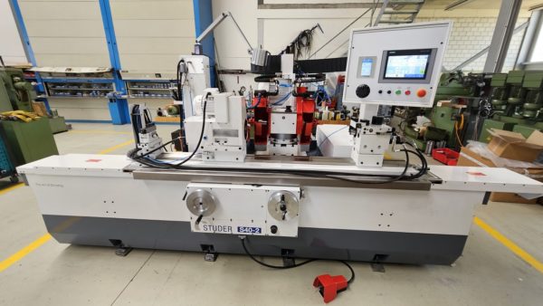 RECTIFIEUSE CYLINDRIQUE EXTER. ET INTER. "STUDER" S40-2