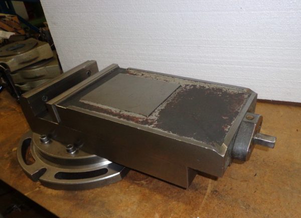 ETAU "" LARGEUR DE MORS 200 MM