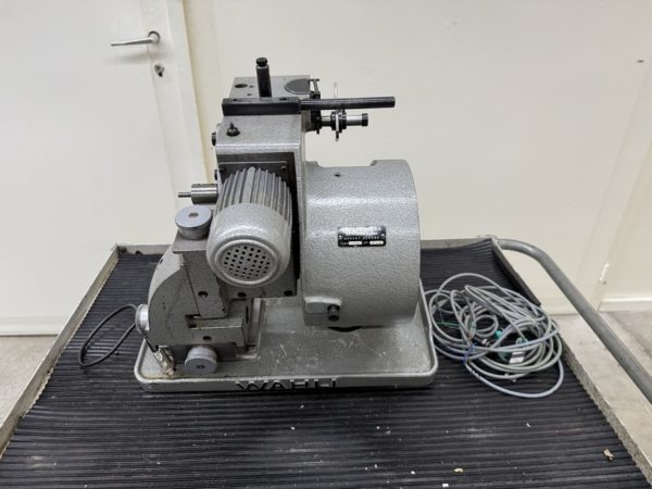 AUTOMATISCHES LADEGERAET "WAHLI" TYP W-39