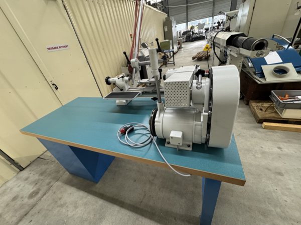 TOUR OUTILLEUR SCHAUBLIN TYPE 102 TO W-20