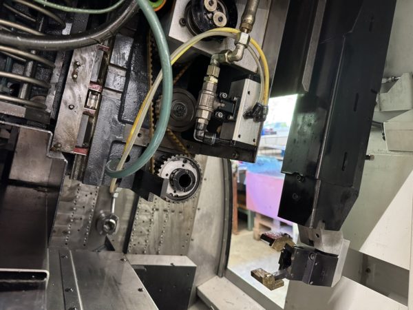 TOUR AUTOMATIQUE CNC TORNOS DECO 20