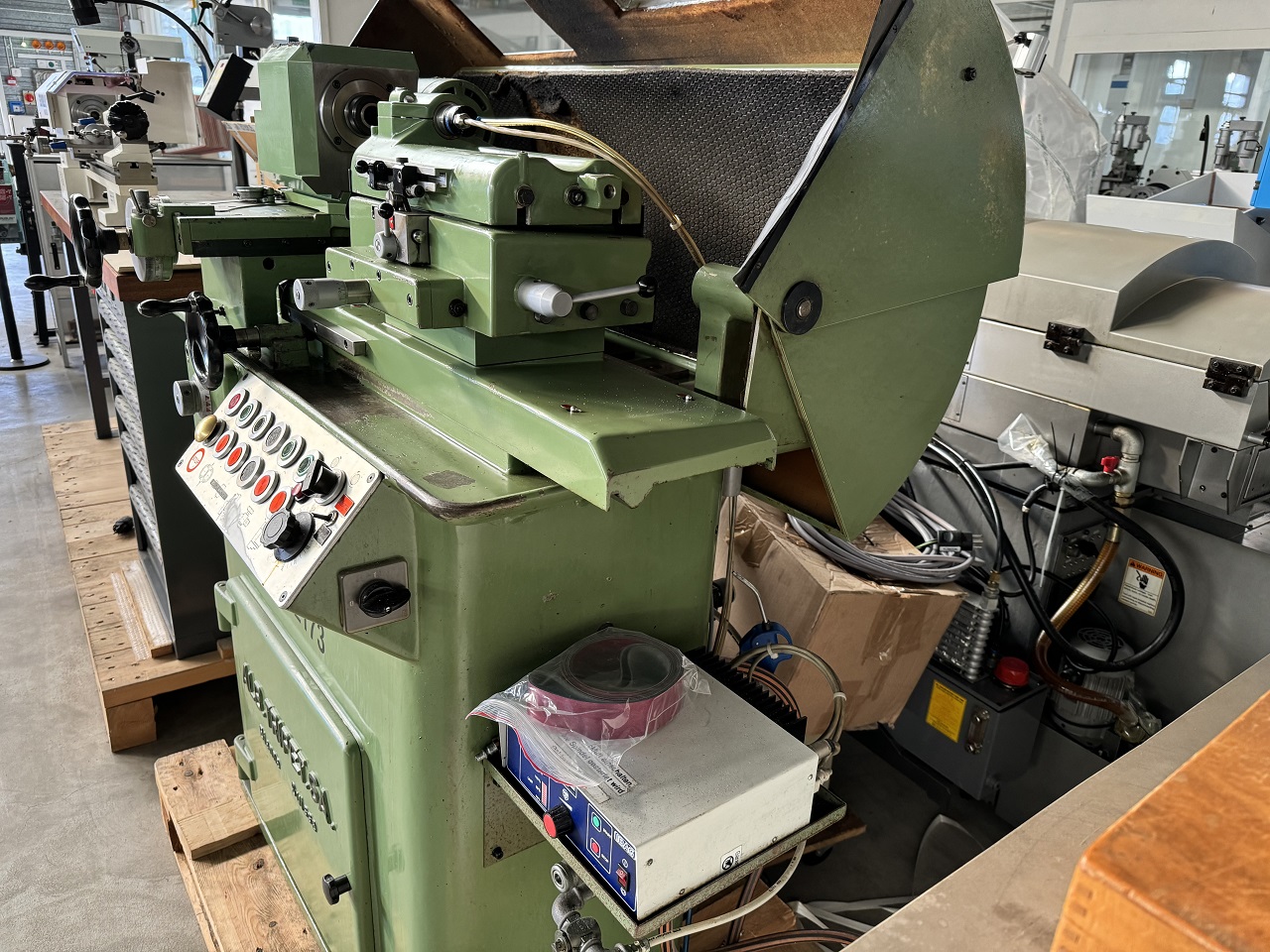 RECTIFIEUSE INTERIEURE "TRIPET" MUR 100