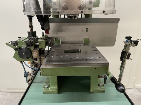 PRESSE EXCENTRIQUE "BEUTLER" D8-200