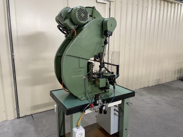 PRESSE EXCENTRIQUE "BEUTLER" D8-200