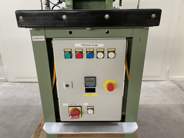 PRESSE EXCENTRIQUE "BEUTLER" D8-200