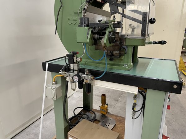 PRESSE EXCENTRIQUE "BEUTLER" D8-200