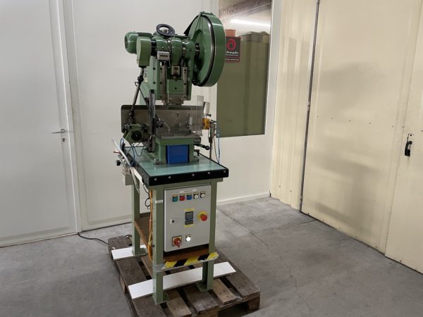 PRESSE EXCENTRIQUE "BEUTLER" D8-200
