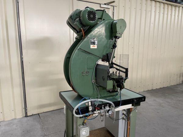 PRESSE EXCENTRIQUE "BEUTLER" D8-200