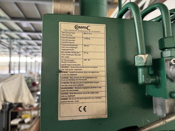 Hydraulische Presse COMPAC Typ MPC 10