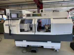 RECTIFIEUSE CNC CYLINDRIQUE STUDER S-33 CNC
Année 2007 - Fanuc 21i-TB
1 Broche de rectifiage exter