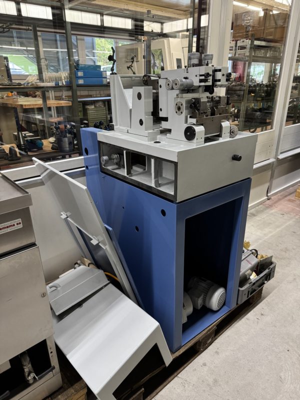 MACHINE A ROULER STRAUSAK TYPE 119