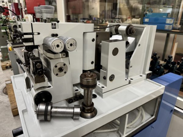 MACHINE A ROULER STRAUSAK TYPE 119