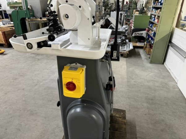 GRINDING MACHINE AGATHON TYPE 175-A