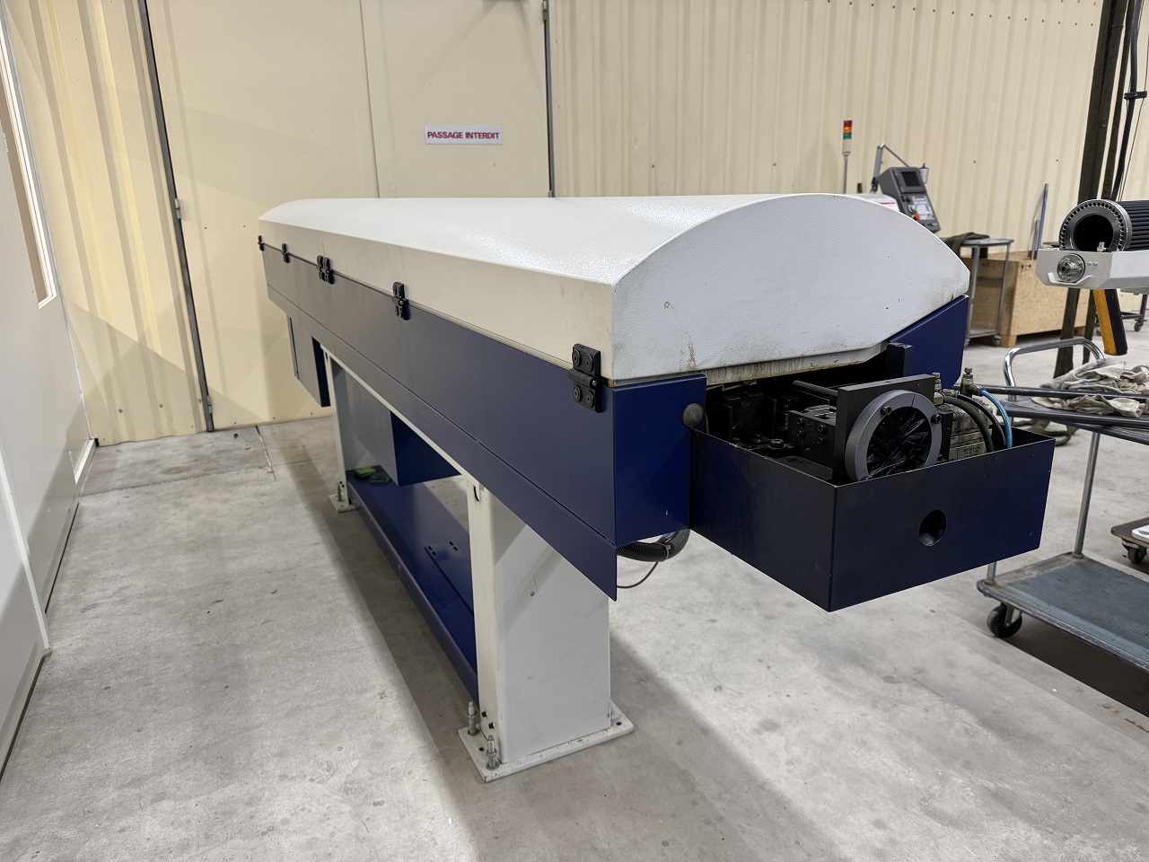 RAVITAILLEUR TORNOS TYPE ROBOBAR SBF-216