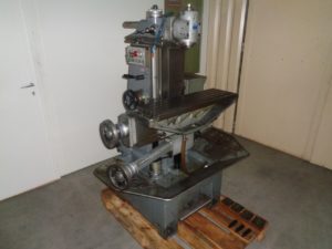 FRAISEUSE UNIVERSELLE SCHAUBLIN 13
