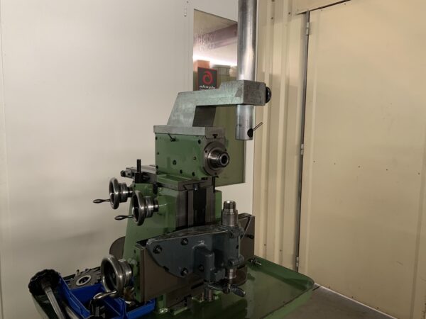 FRAISEUSE UNIVERSELLE "SCHAUBLIN" TYPE 12