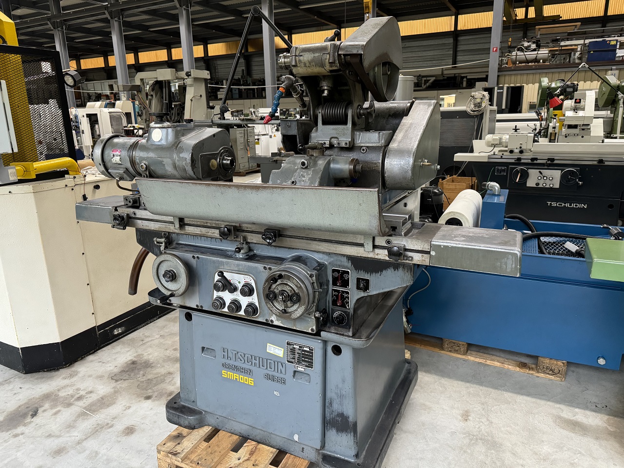 RECTIFIEUSE CYLINDRIQUE "TSCHUDIN" HTG-400