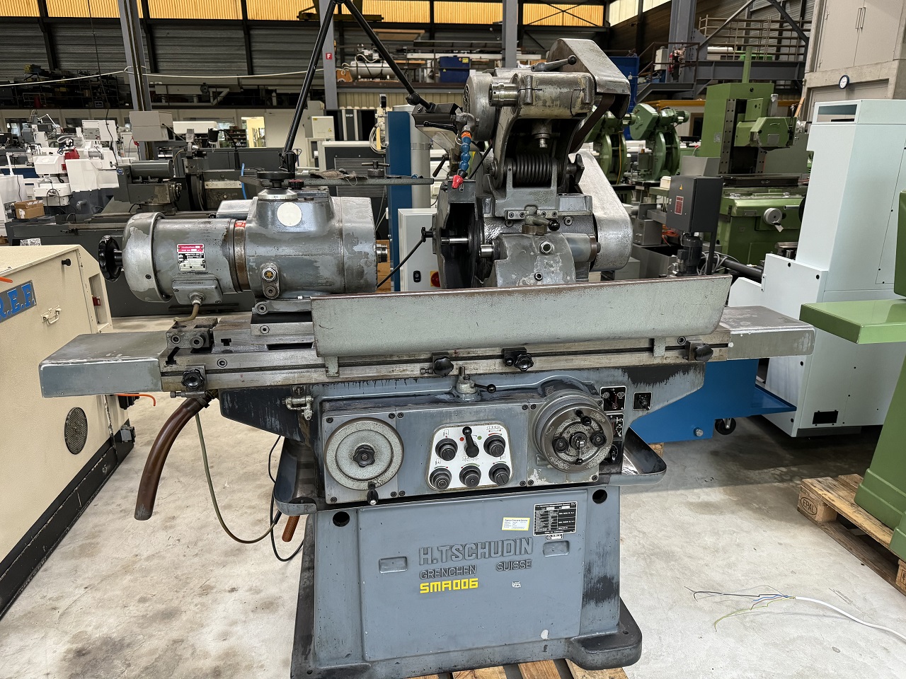 RECTIFIEUSE CYLINDRIQUE "TSCHUDIN" HTG-400