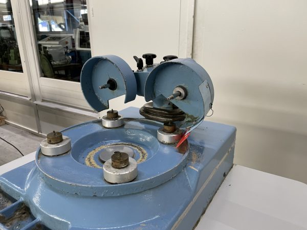 MACHINE A BROSSER SOLEIL "GIULIANELLI" TYPE GIRO G2