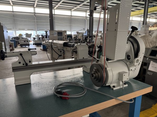 TOUR OUTILLEUR SCHAUBLIN TYPE 102 TO W20