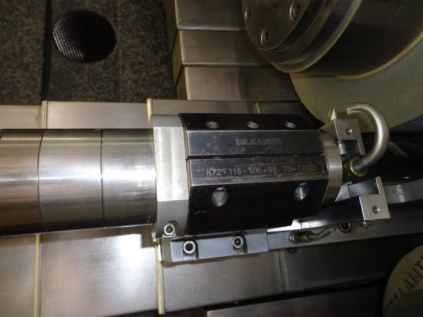 RECTIFIEUSE CENTERLESS "TSCHUDIN" ECOLINE 400 CNC
contrôle Fanuc 21i-MB unité de dressage Dr. Kaiser, 
Révision par Tschudin Suisse en 2017
Year 2006