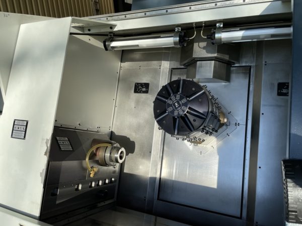 NC TURNING CENTER "SPINNER" TYPE TM