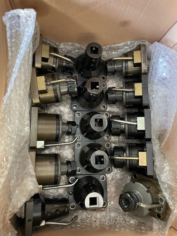 NC TURNING CENTER "SPINNER" TYPE TM